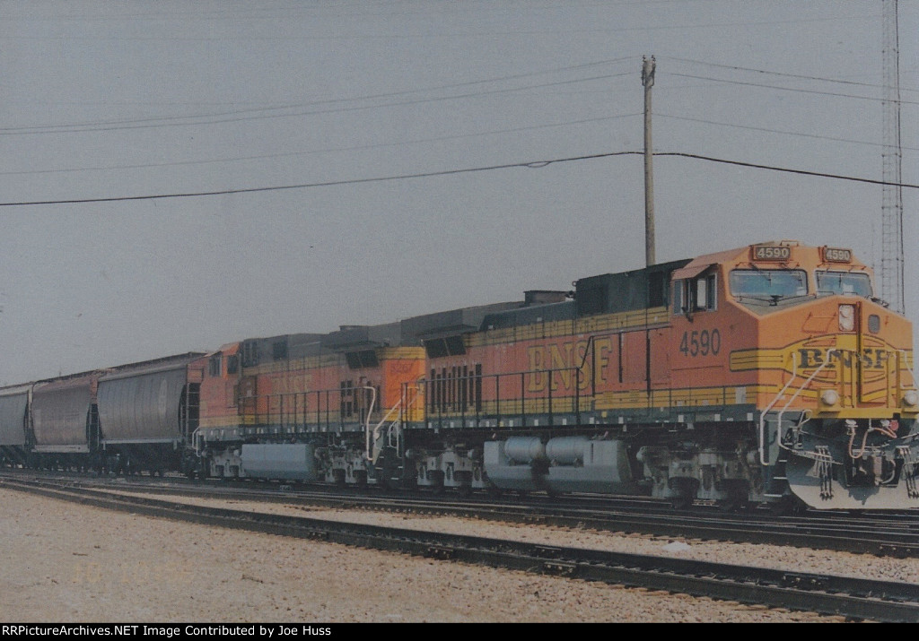 BNSF 4590 East